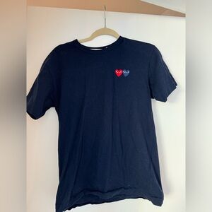 COMME DES GARÇONS PLAY
Cotton Heart T-Shirt Navy Blue